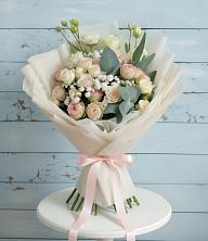 Букет цветов из:  Розы и Лизиантусы в Асбесте