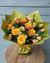 Букет цветов из:  Альстромерии и Розы в Асбесте