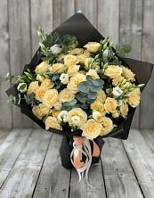 Букет цветов из:  Розы и Лизиантусы в Асбесте