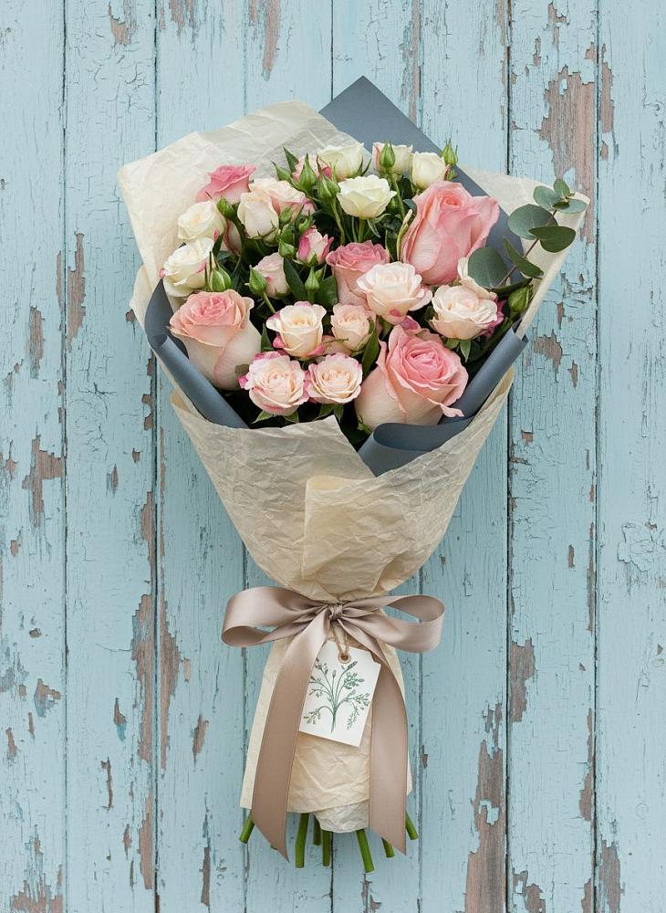 Букет цветов из: Розы в Асбесте