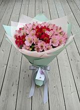 Букет цветов из:  Альстромерии в Асбесте