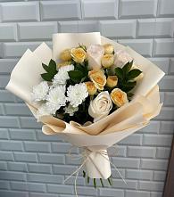 Букет цветов из:  Розы и Хризантемы в Асбесте