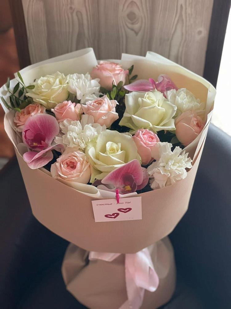 Букет цветов из: Орхидеи, Розы и Гвоздики в Асбесте