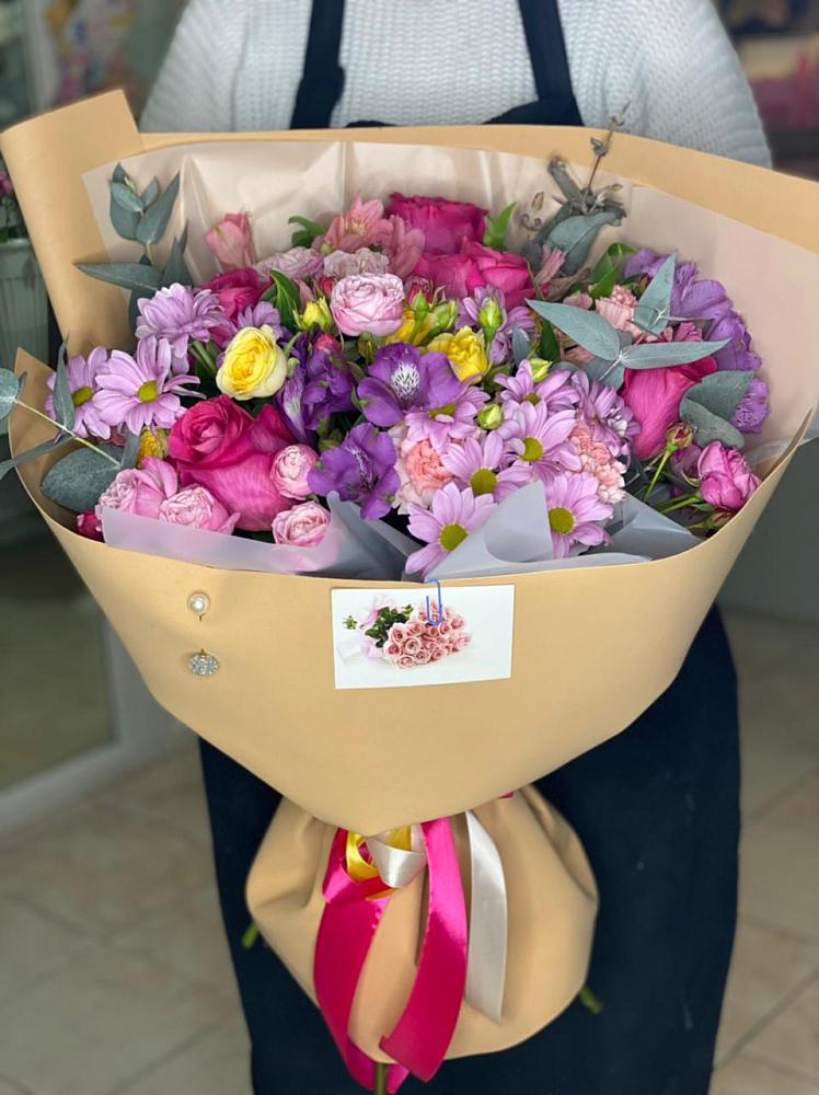 Букет цветов из: Хризантемы, Гвоздики и Альстромерии в Асбесте