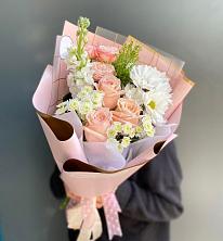 Букет цветов из:  Хризантемы и Розы в Асбесте