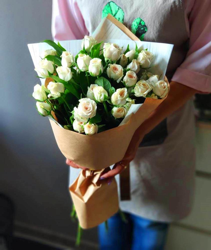 Букет цветов из: Розы в Асбесте