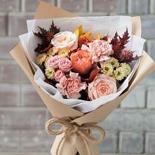 Букет цветов из:  Гвоздики, Хризантемы и Розы в Асбесте