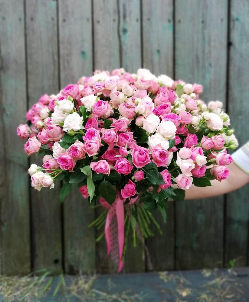 Букет Розовые кустовые розы Натали и Лав Лидия в Асбесте
