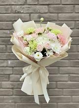 Букет цветов из:  Гвоздики, Розы, Лизиантусы и Хризантемы в Асбесте