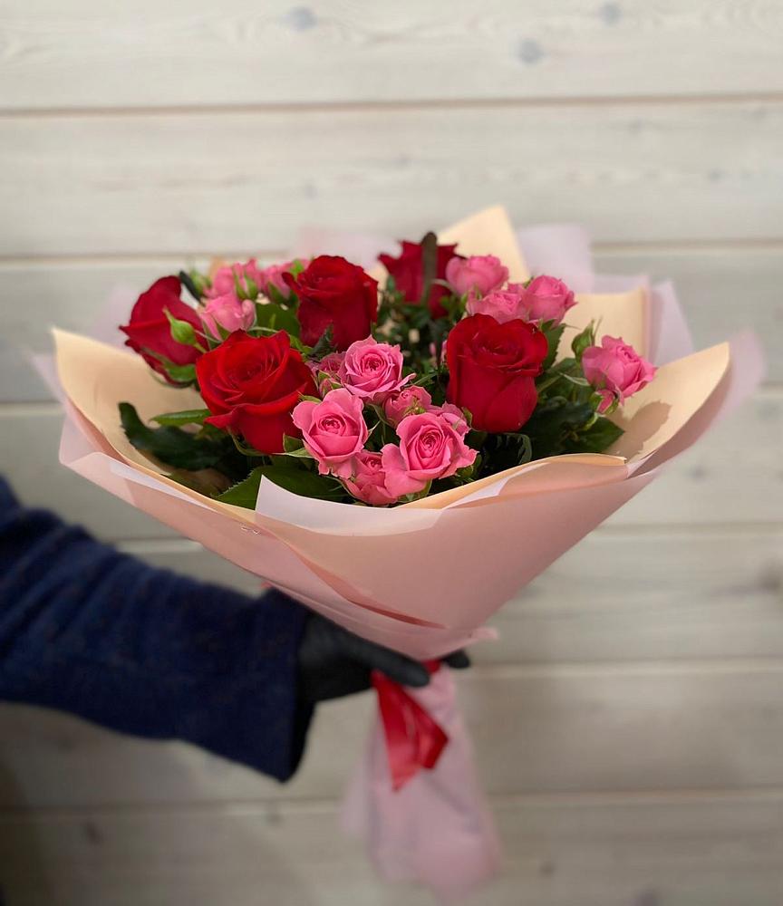 Букет цветов из: Розы в Асбесте