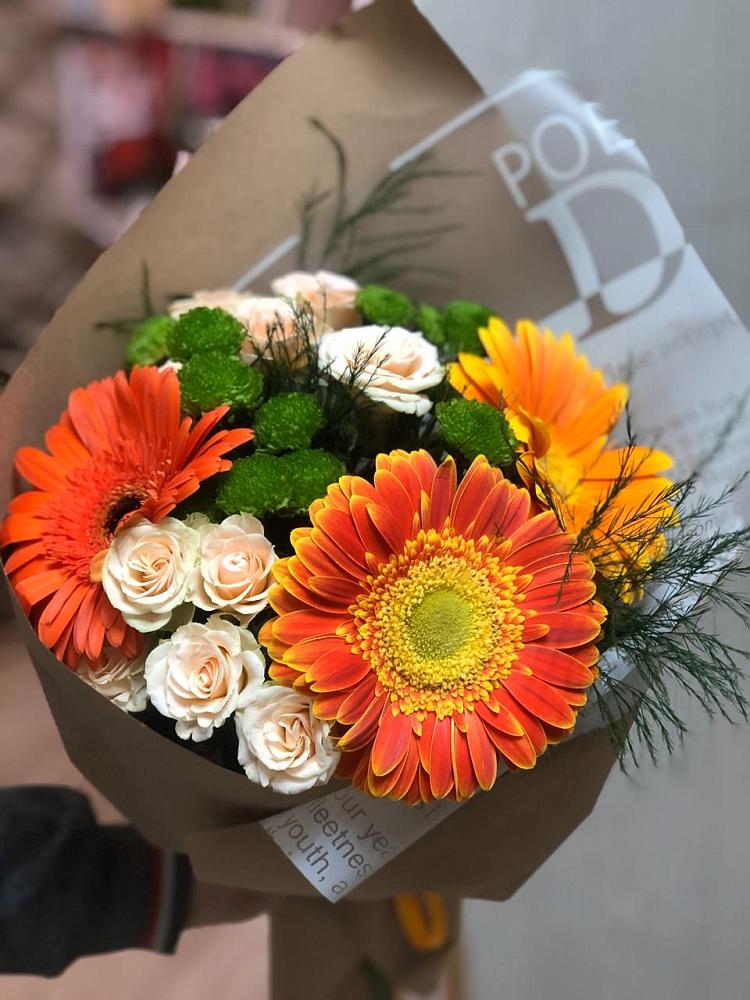 Букет цветов из: Герберы, Хризантемы и Розы в Асбесте