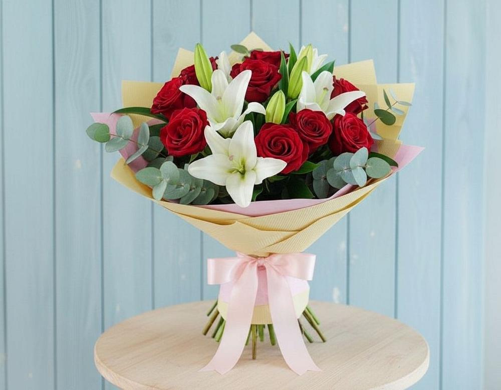 Букет цветов из: Лилии и Розы в Асбесте